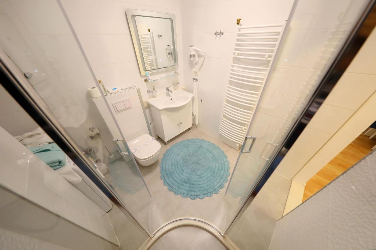 Rosita Deluxe Rooms ซาดาร์ ภายนอก รูปภาพ