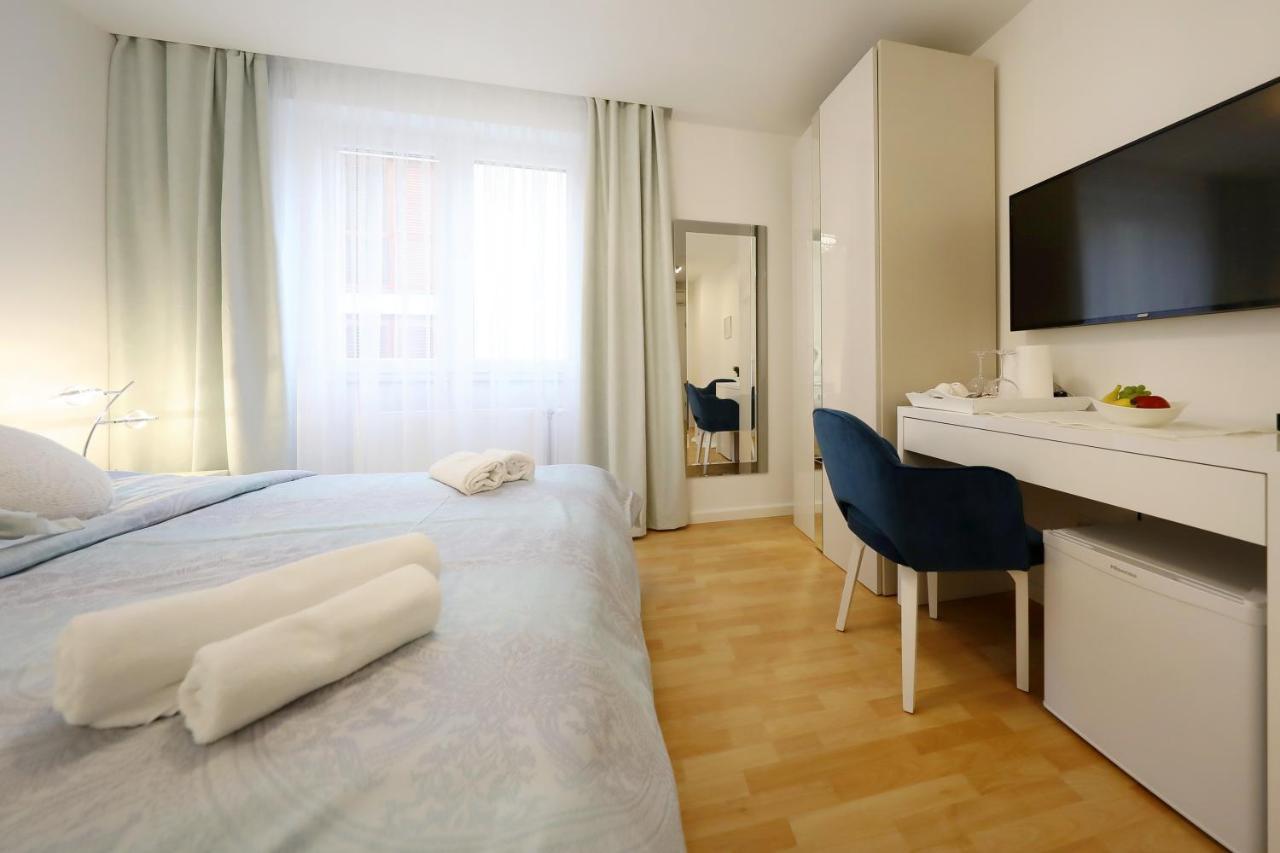 Rosita Deluxe Rooms ซาดาร์ ภายนอก รูปภาพ